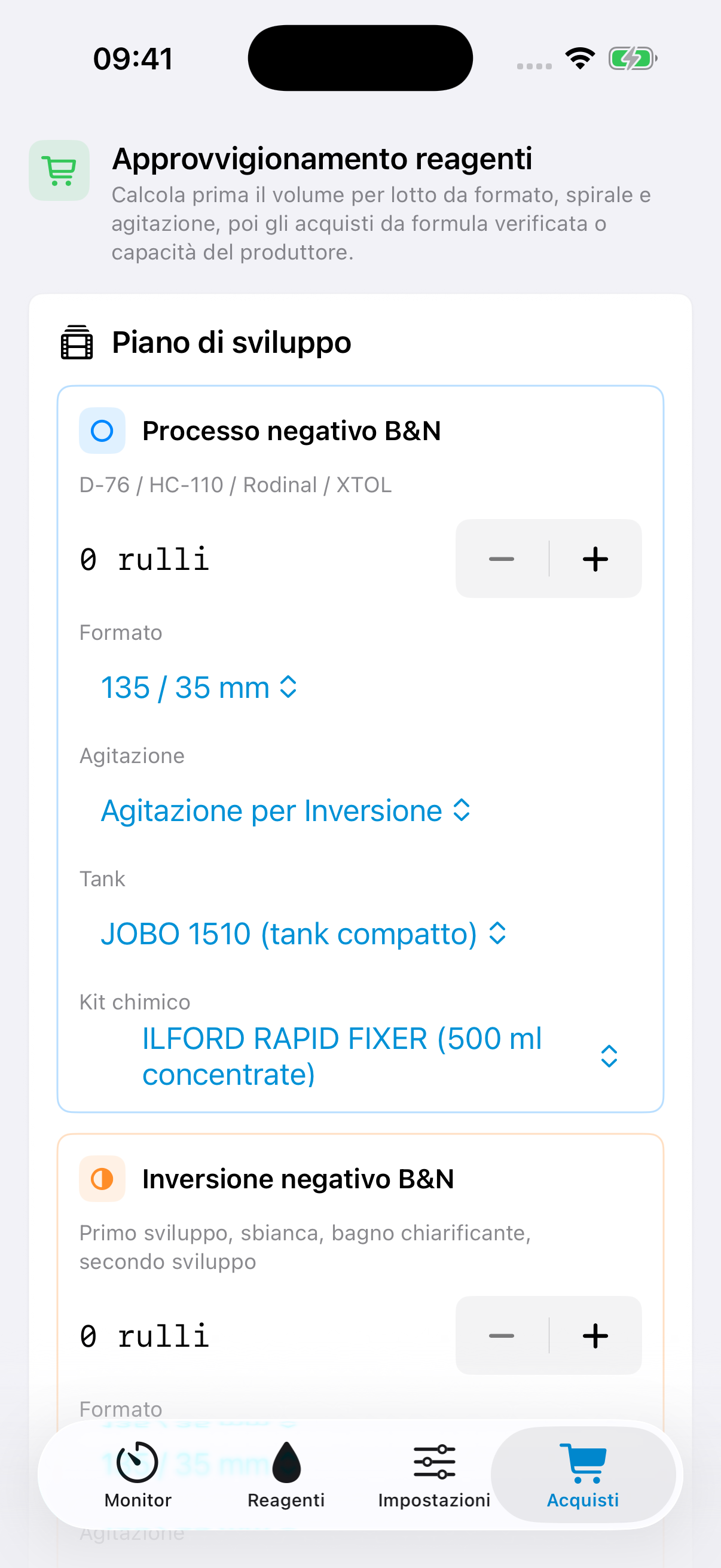 Schermata di consultazione di FilmDevMonitor per verificare i materiali necessari al processo.